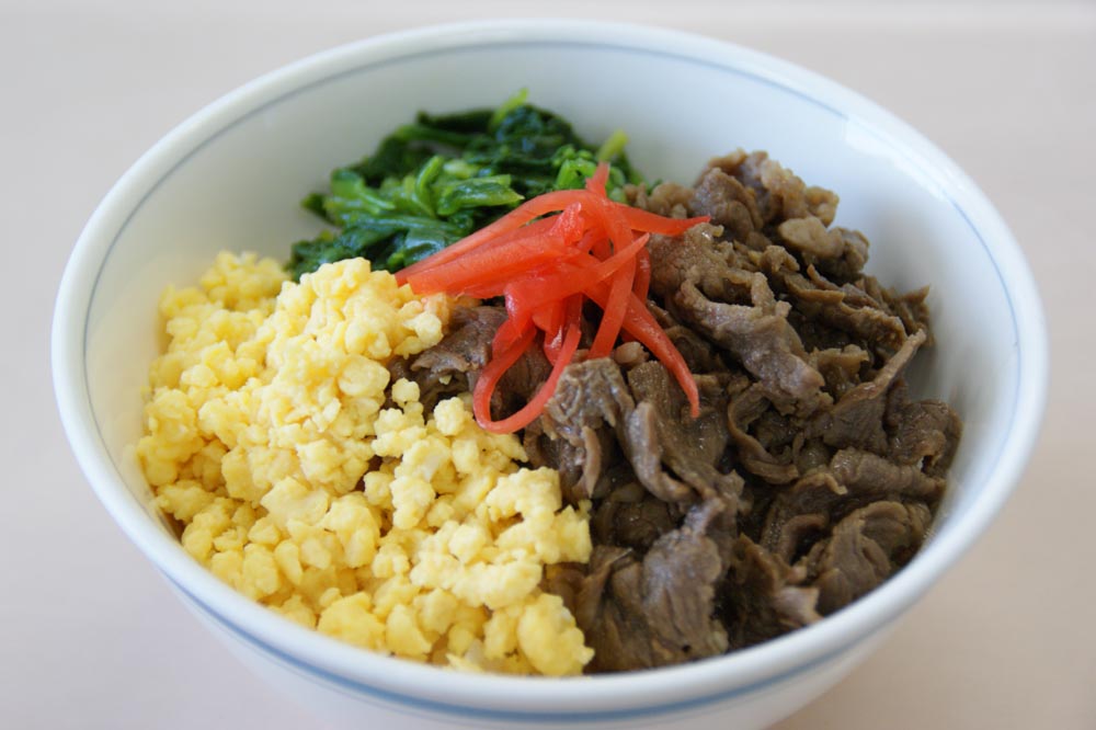 三色丼