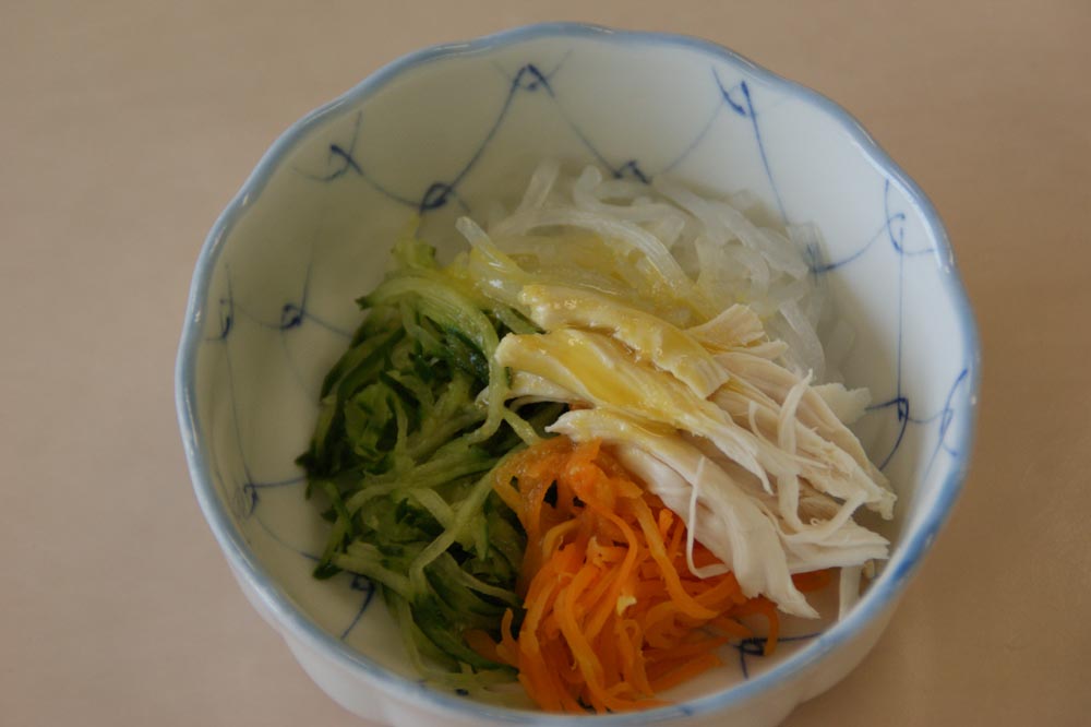 蒸し鶏の酢味噌かけ